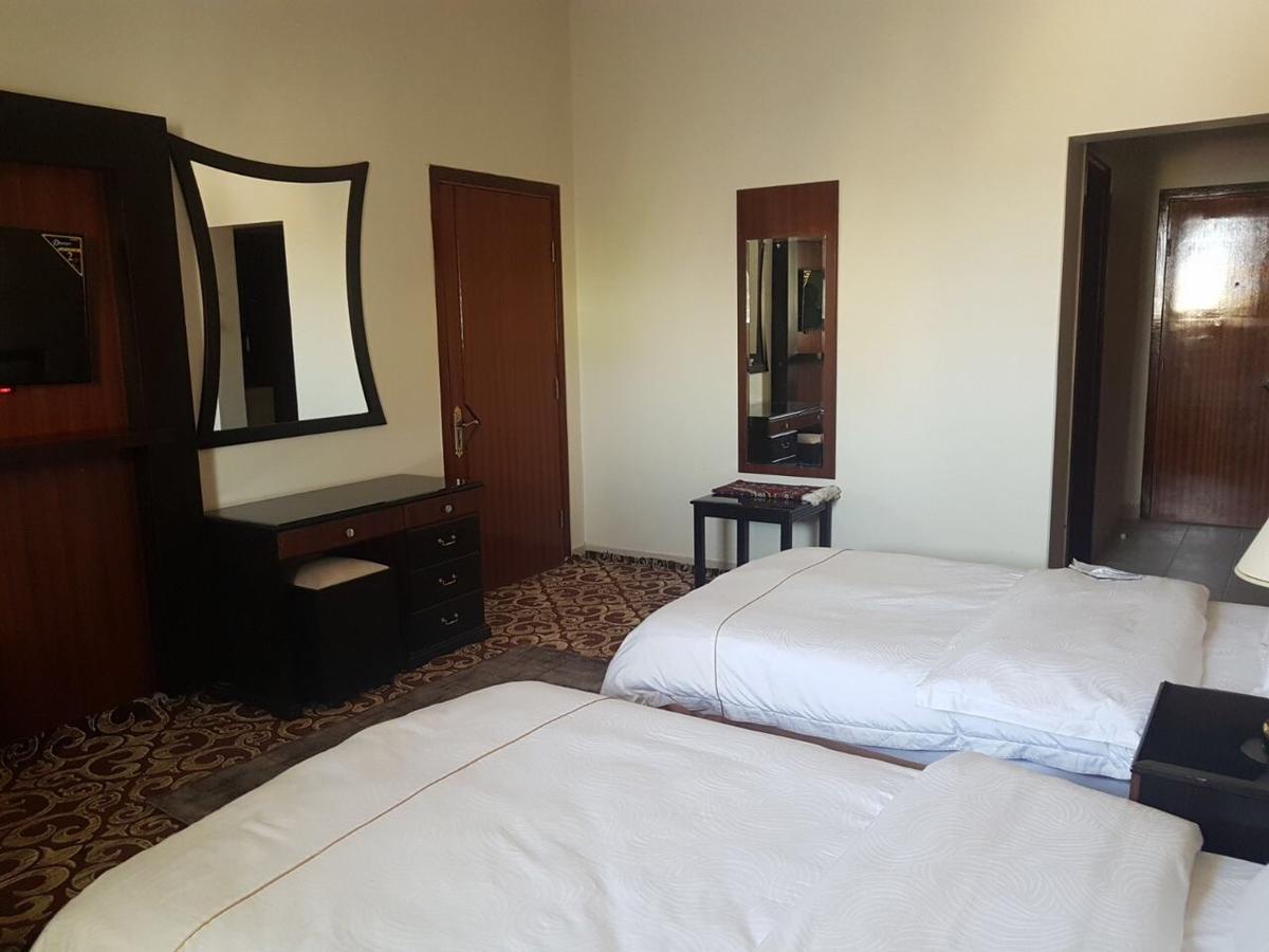 Dama Hotel Duba Exterior photo